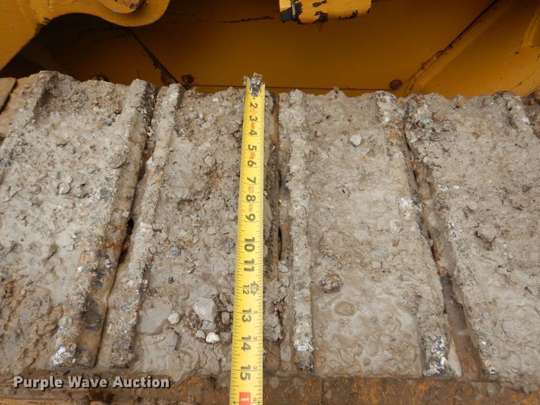 image for item KF9593 1973 Caterpillar 955L  track loader