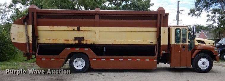 image for item KF9609 2010 International WorkStar 7300  refuse truck