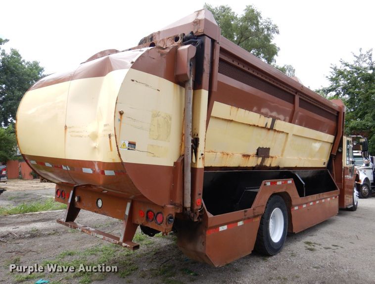 image for item KF9609 2010 International WorkStar 7300  refuse truck