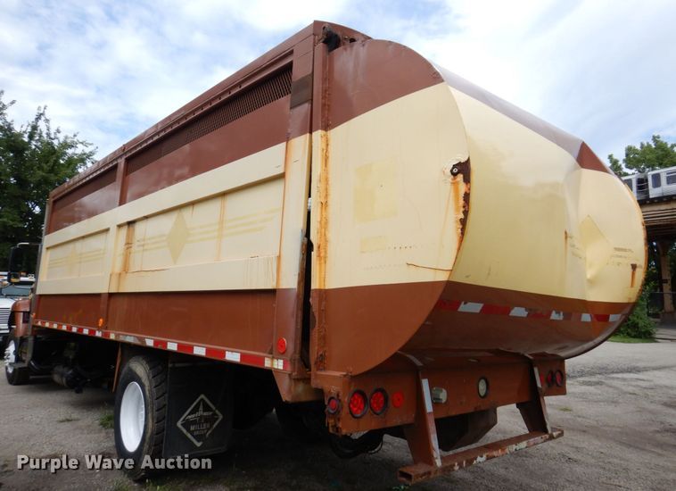 image for item KF9609 2010 International WorkStar 7300  refuse truck