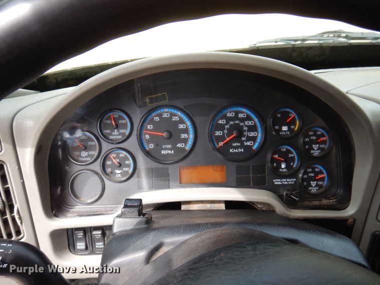 image for item KF9609 2010 International WorkStar 7300  refuse truck