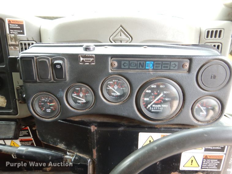 image for item KF9609 2010 International WorkStar 7300  refuse truck