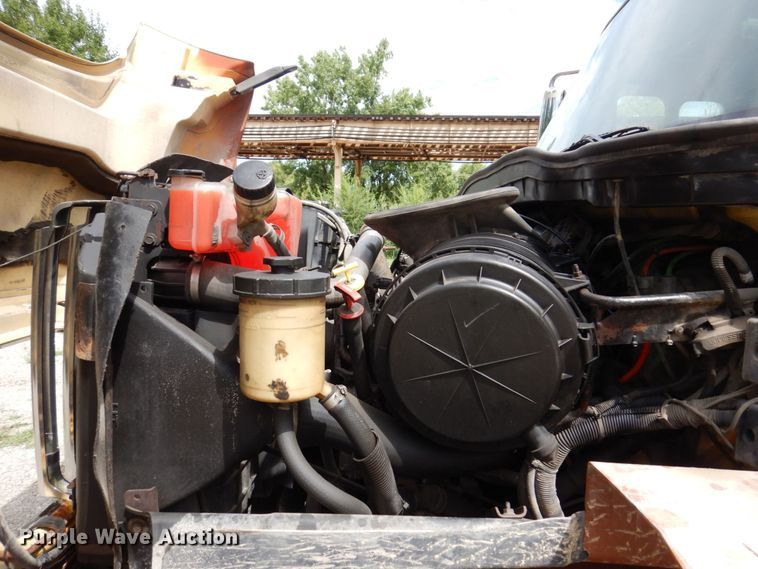 image for item KF9609 2010 International WorkStar 7300  refuse truck