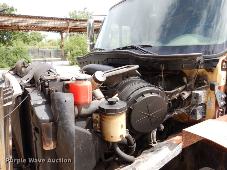 image for item KF9609 2010 International WorkStar 7300  refuse truck