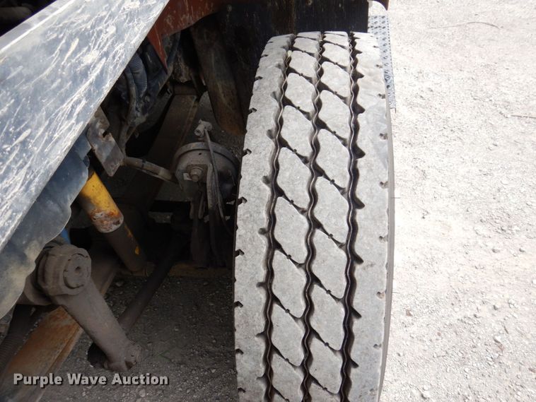 image for item KF9609 2010 International WorkStar 7300  refuse truck