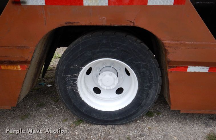 image for item KF9609 2010 International WorkStar 7300  refuse truck