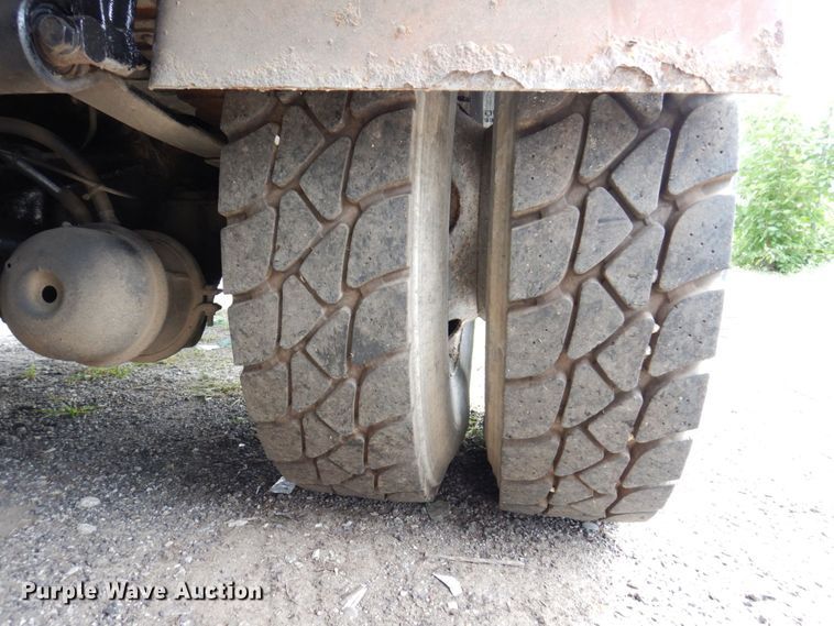 image for item KF9609 2010 International WorkStar 7300  refuse truck