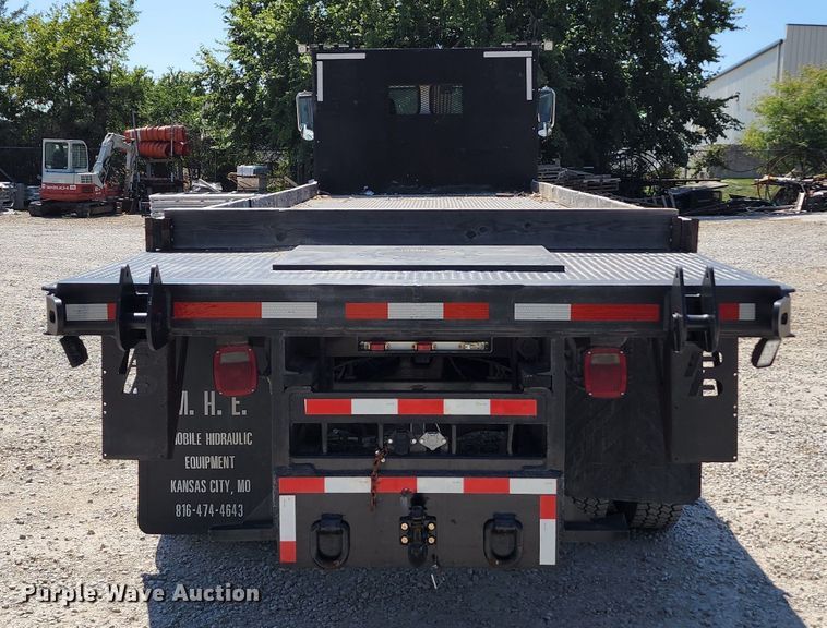 image for item KH9377 2007 Sterling L7500  flatbed truck