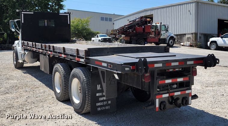 image for item KH9377 2007 Sterling L7500  flatbed truck