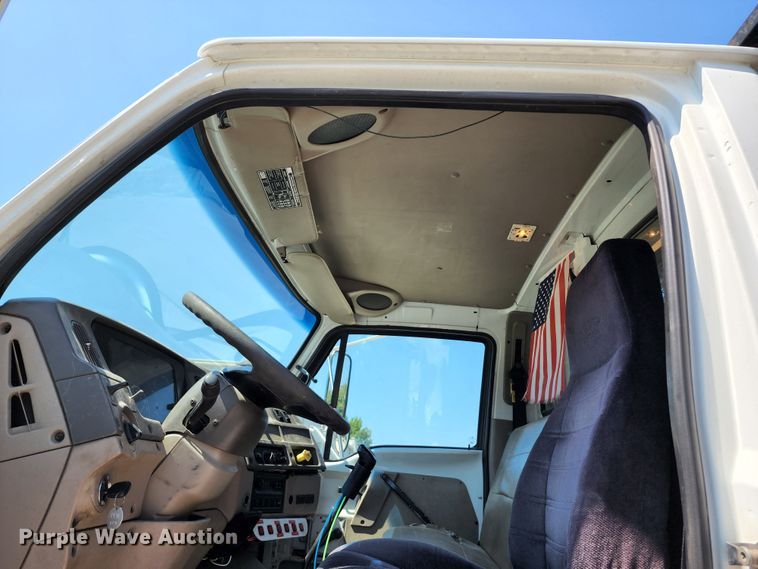 image for item KH9377 2007 Sterling L7500  flatbed truck