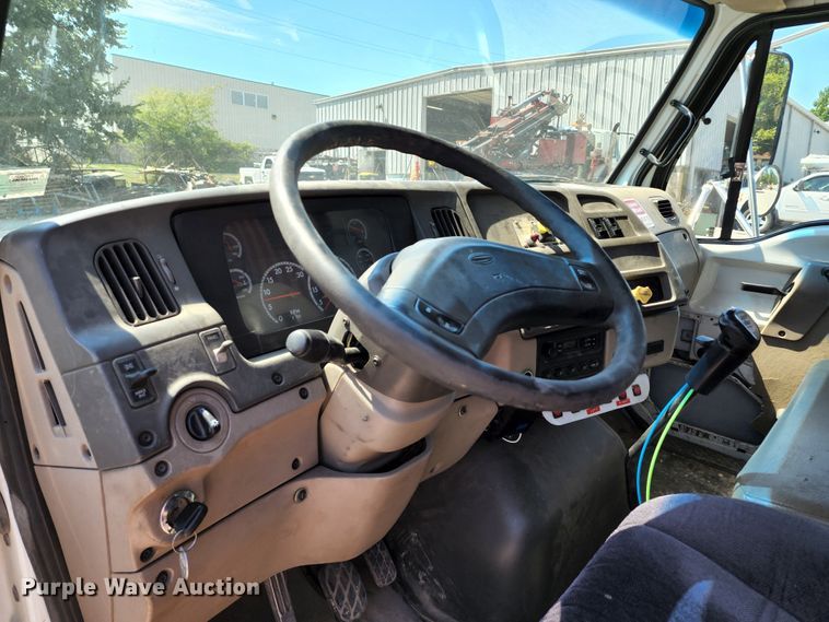 image for item KH9377 2007 Sterling L7500  flatbed truck