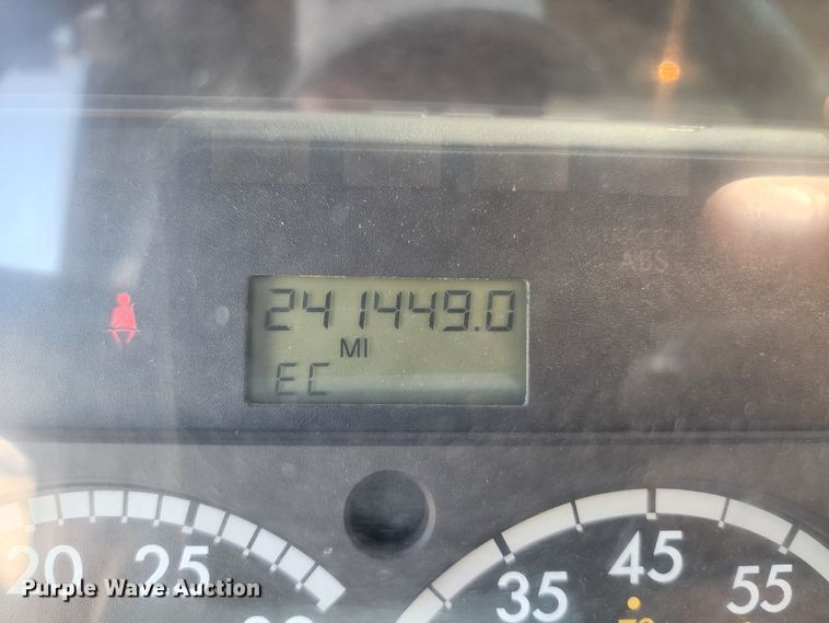 image for item KH9377 2007 Sterling L7500  flatbed truck