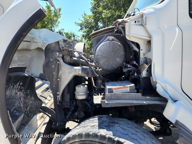 image for item KH9377 2007 Sterling L7500  flatbed truck