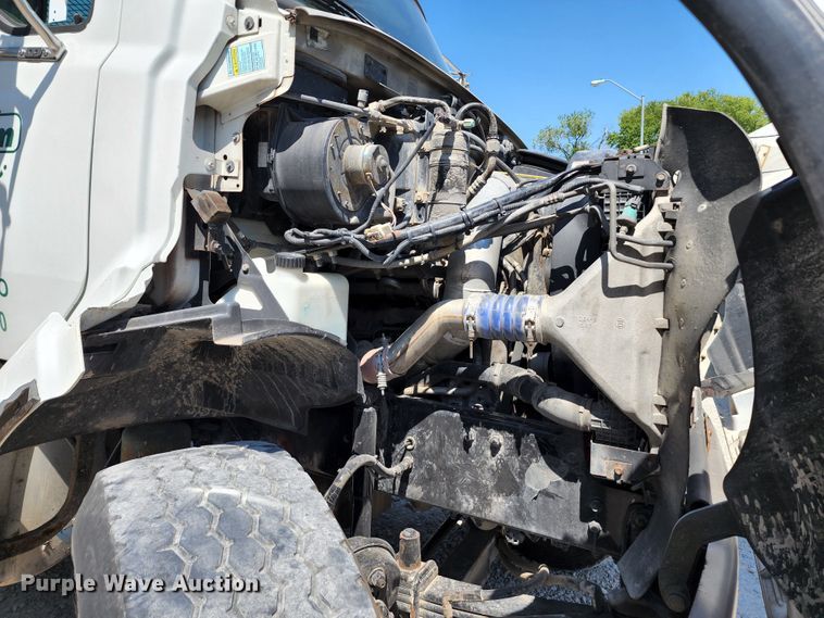 image for item KH9377 2007 Sterling L7500  flatbed truck