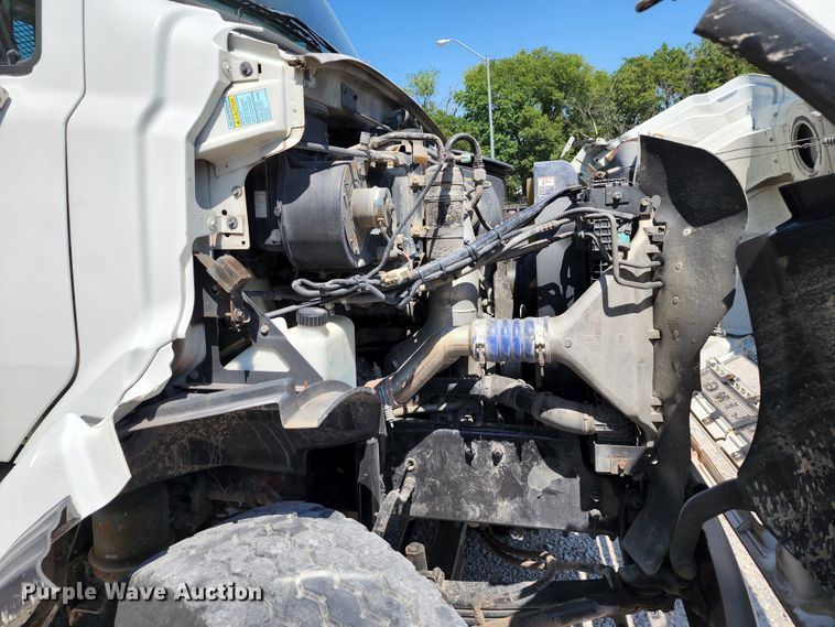 image for item KH9377 2007 Sterling L7500  flatbed truck