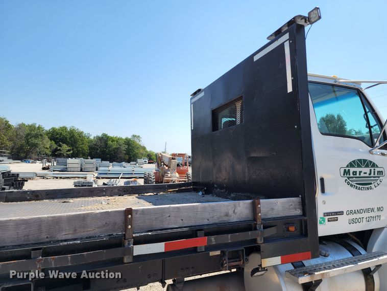 image for item KH9377 2007 Sterling L7500  flatbed truck