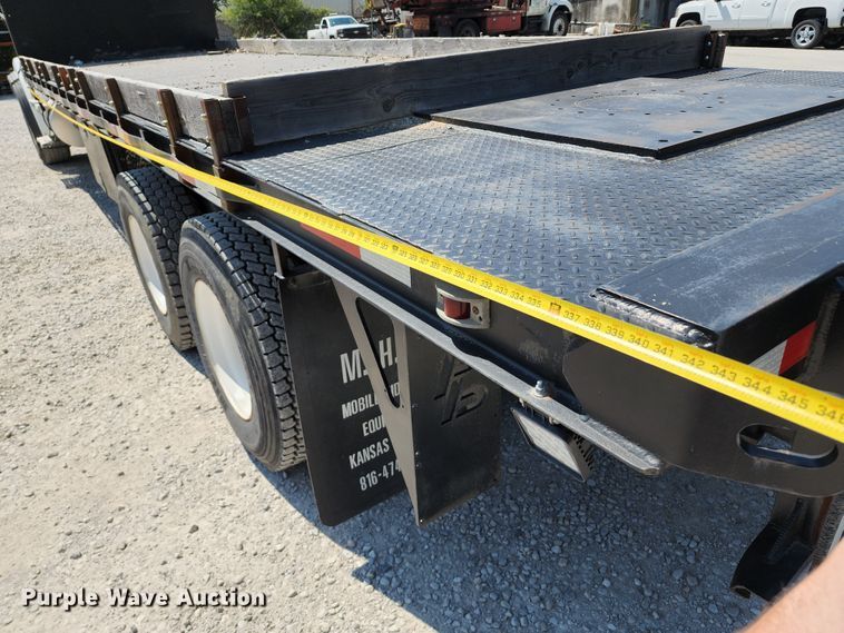 image for item KH9377 2007 Sterling L7500  flatbed truck