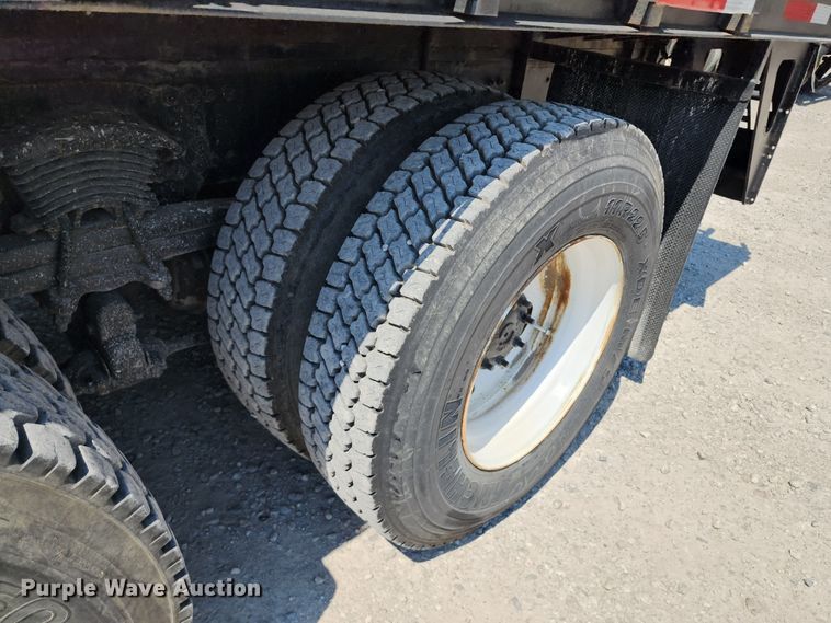 image for item KH9377 2007 Sterling L7500  flatbed truck