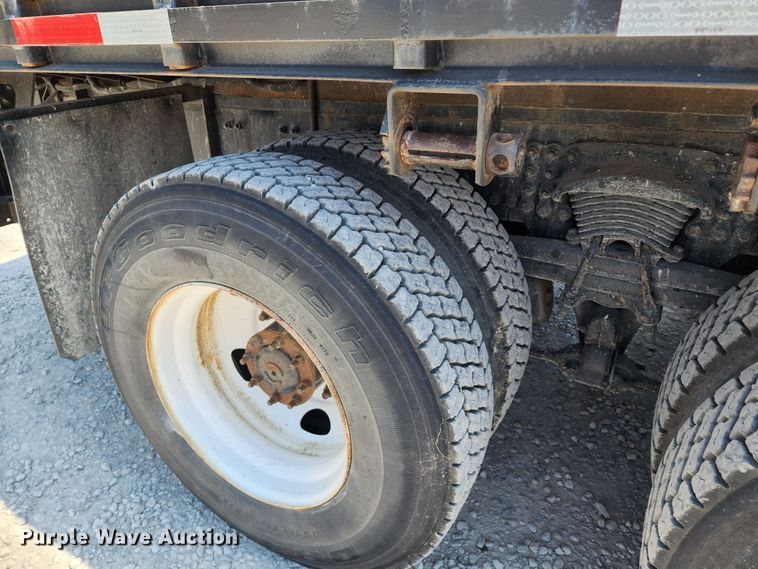 image for item KH9377 2007 Sterling L7500  flatbed truck