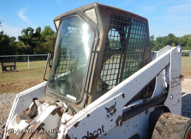image for item KI9192 2000 Bobcat 863  skid steer loader