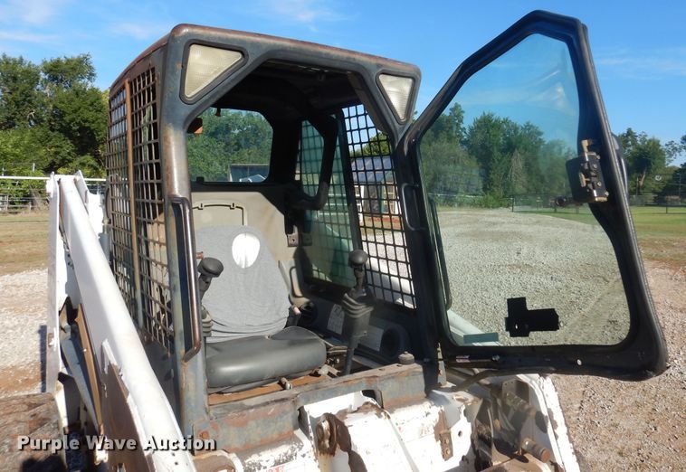 image for item KI9192 2000 Bobcat 863  skid steer loader
