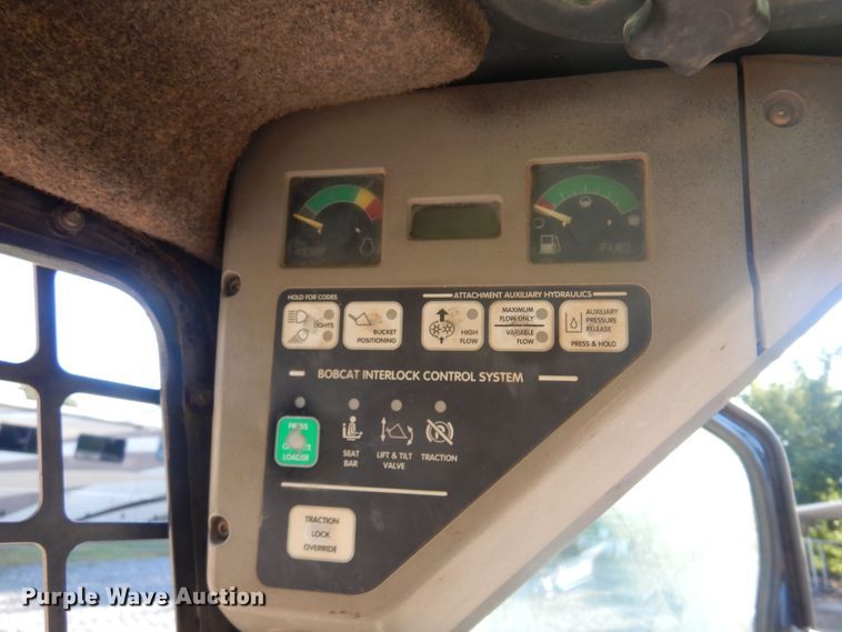 image for item KI9192 2000 Bobcat 863  skid steer loader