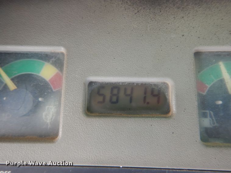 image for item KI9192 2000 Bobcat 863  skid steer loader