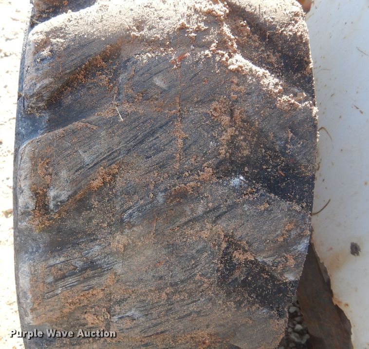 image for item KI9192 2000 Bobcat 863  skid steer loader