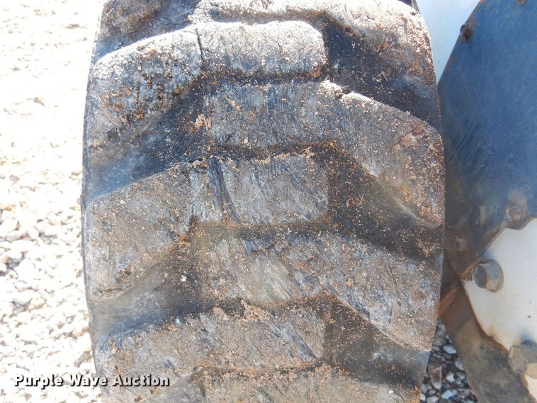 image for item KI9192 2000 Bobcat 863  skid steer loader