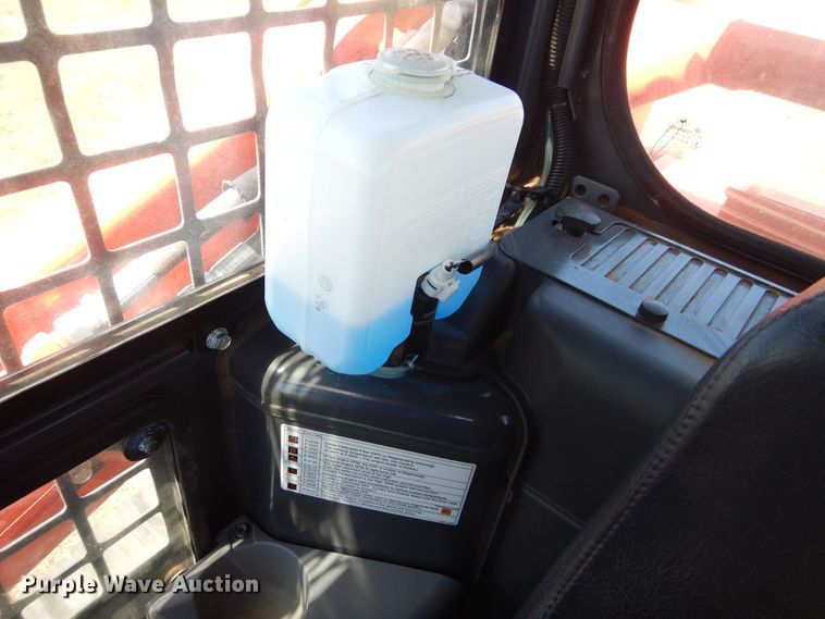 image for item KI9219 2021 Kubota SVL75-2  tracked skid steer loader