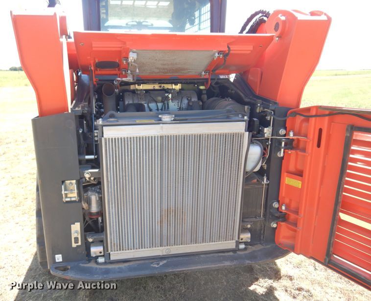 image for item KI9219 2021 Kubota SVL75-2  tracked skid steer loader