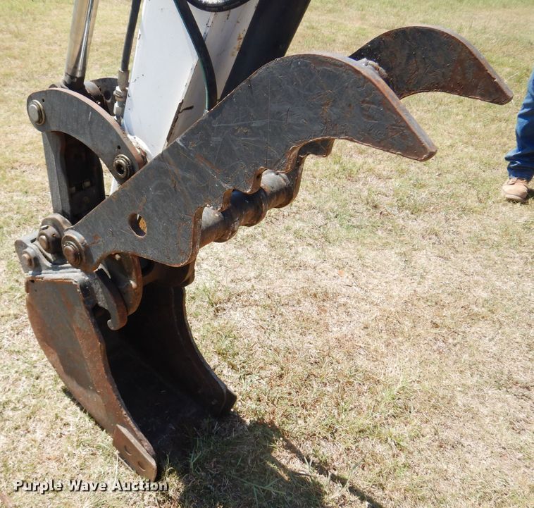 image for item KI9224 2016 Bobcat E35  mini excavator