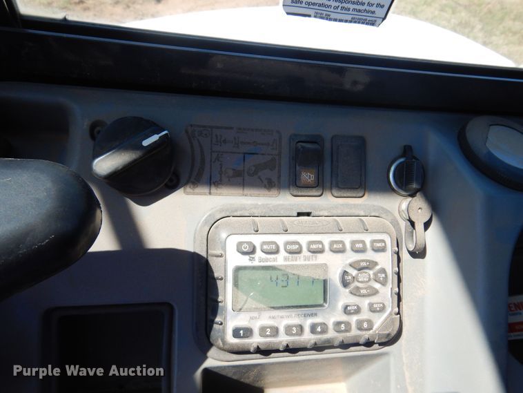 image for item KI9224 2016 Bobcat E35  mini excavator