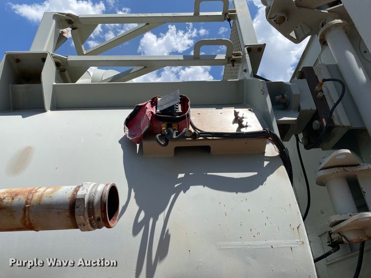 image for item KJ9767 2012 Mertz PS-2500  sand silo trailer