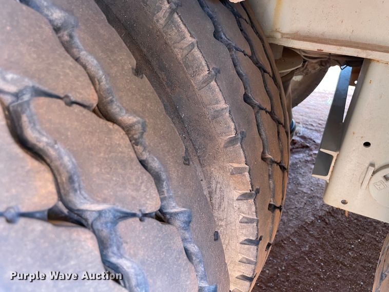 image for item KJ9767 2012 Mertz PS-2500  sand silo trailer