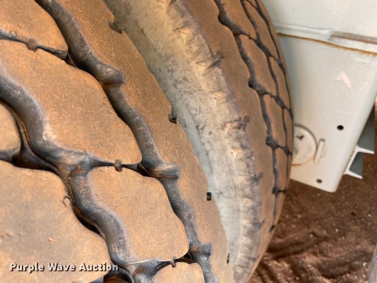 image for item KJ9767 2012 Mertz PS-2500  sand silo trailer