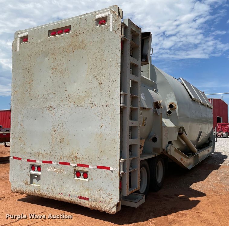 image for item KJ9768 2011 Mertz PS-2500  sand silo trailer