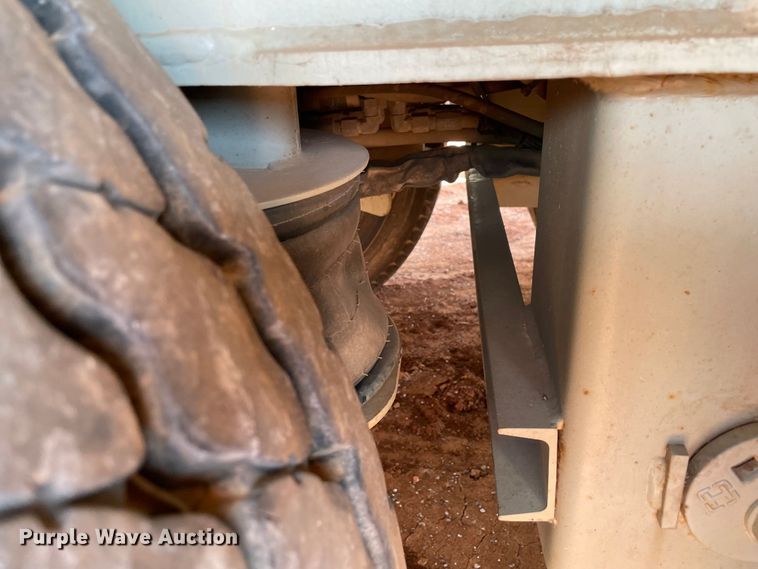 image for item KJ9768 2011 Mertz PS-2500  sand silo trailer