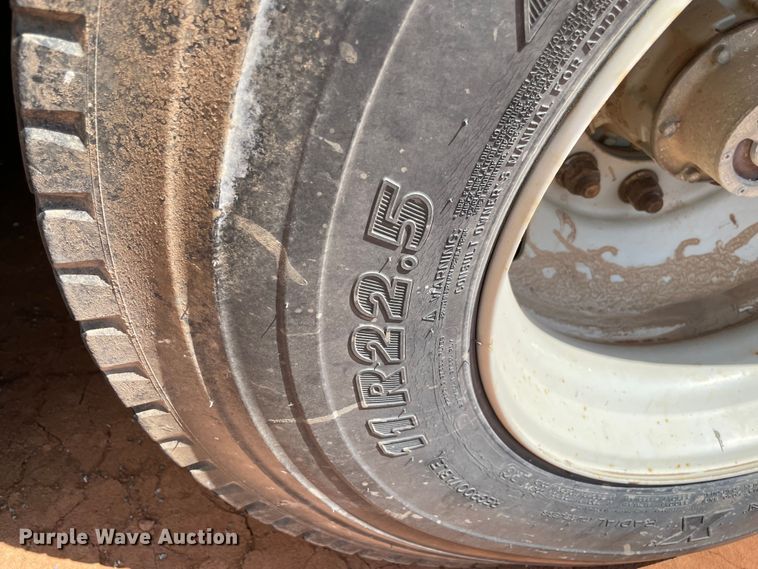 image for item KJ9768 2011 Mertz PS-2500  sand silo trailer