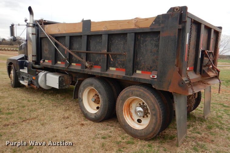 image for item KP9255 1987 Kenworth T600  dump truck