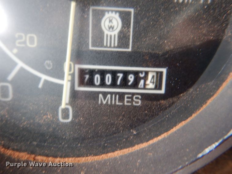 image for item KP9255 1987 Kenworth T600  dump truck