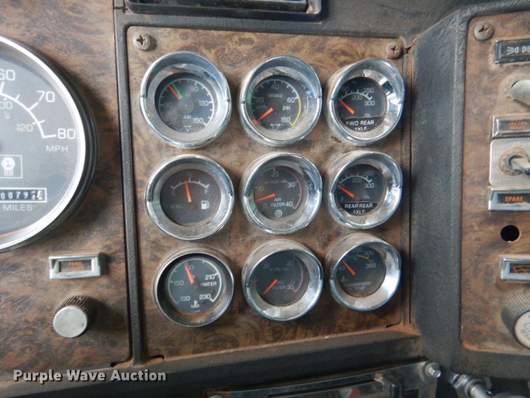 image for item KP9255 1987 Kenworth T600  dump truck