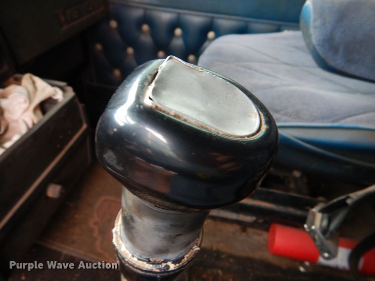 image for item KP9255 1987 Kenworth T600  dump truck