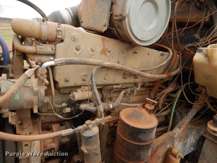 image for item KP9255 1987 Kenworth T600  dump truck