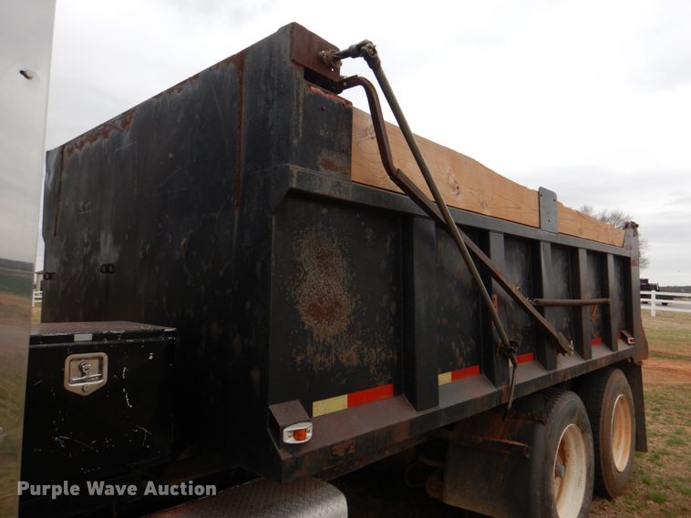 image for item KP9255 1987 Kenworth T600  dump truck