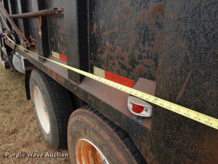 image for item KP9255 1987 Kenworth T600  dump truck