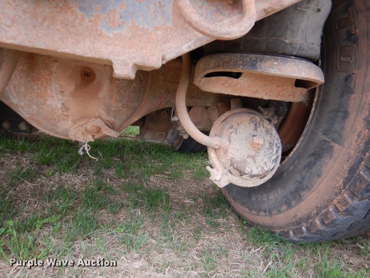 image for item KP9255 1987 Kenworth T600  dump truck