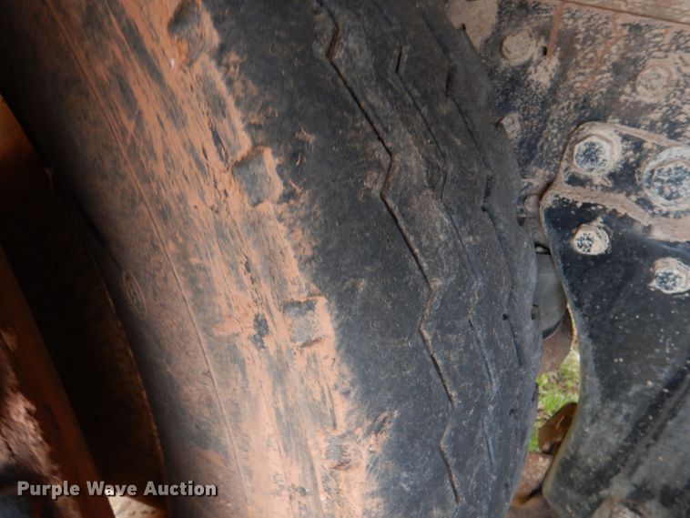 image for item KP9255 1987 Kenworth T600  dump truck