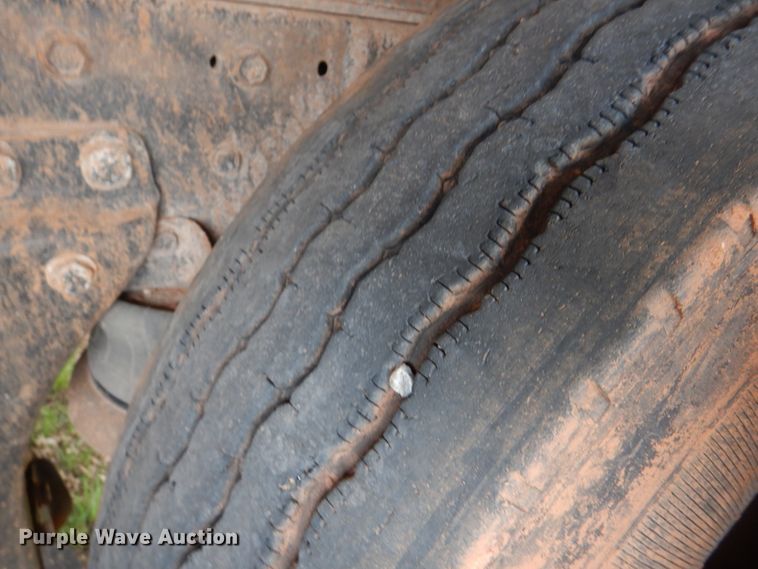 image for item KP9255 1987 Kenworth T600  dump truck