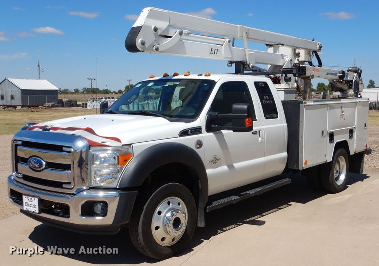 image for item LB9860 2011 Ford F450 Super Duty Lariat  SuperCab Bucket truck